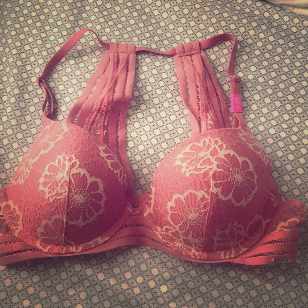PINK bralette !! Never been worn 32 c